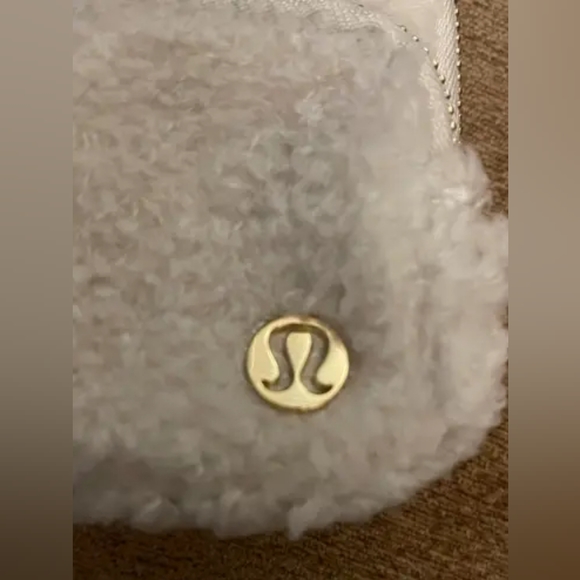 Lululemon Clip On Nano Backpack Ivory Fleece - Picture 8 of 11